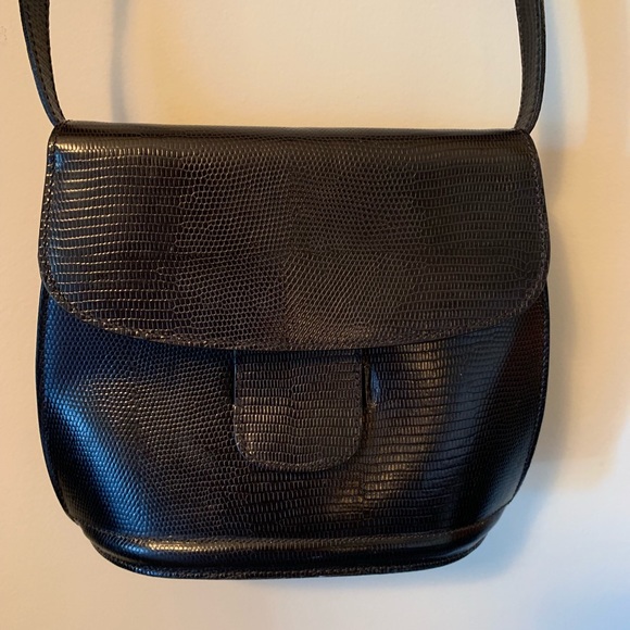 Talbots Handbags - Talbot’s genuine leather purse Talbots Handbags - Talbot’s genuine leather purse